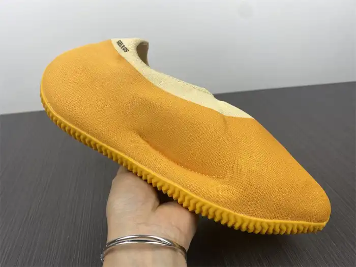 MaikeSneakers Adidas Yeezy Knit RNR Sulfur GW5353 0122