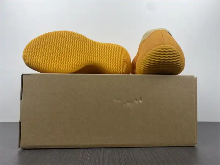 MaikeSneakers Adidas Yeezy Knit RNR Sulfur GW5353 0122