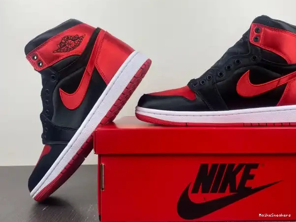 MaikeSneakers 1 Bred High FD4810-061 WMNS OG Air Satin Jordan 0210