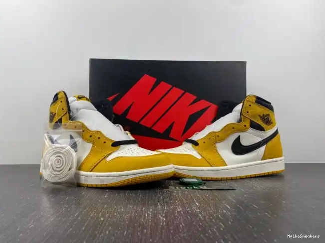 MaikeSneakers High Yellow Air 1 OG DZ5485-701 Ochre Jordan 0215