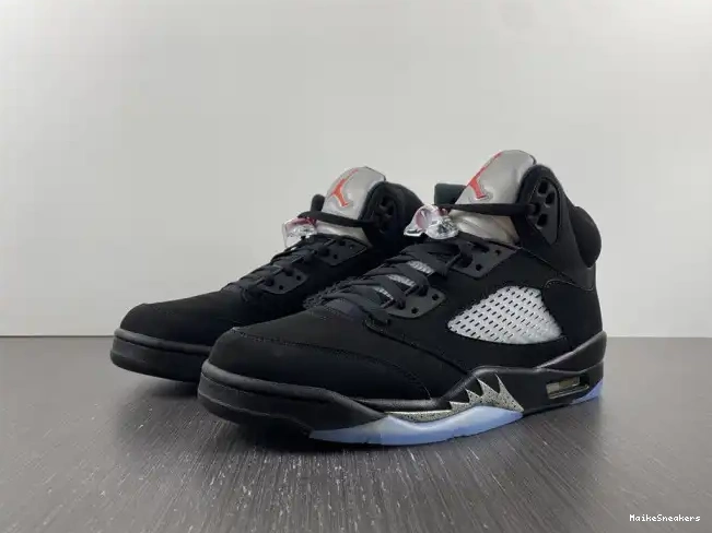 Retro 5 Metallic Black (2016) Jordan 845035-003 0227