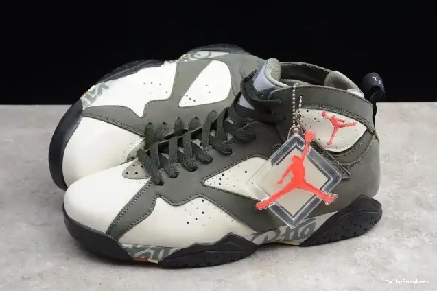 MaikeSneakers 7 Jordan AT3375-100 x Patta Icicle Air 0223