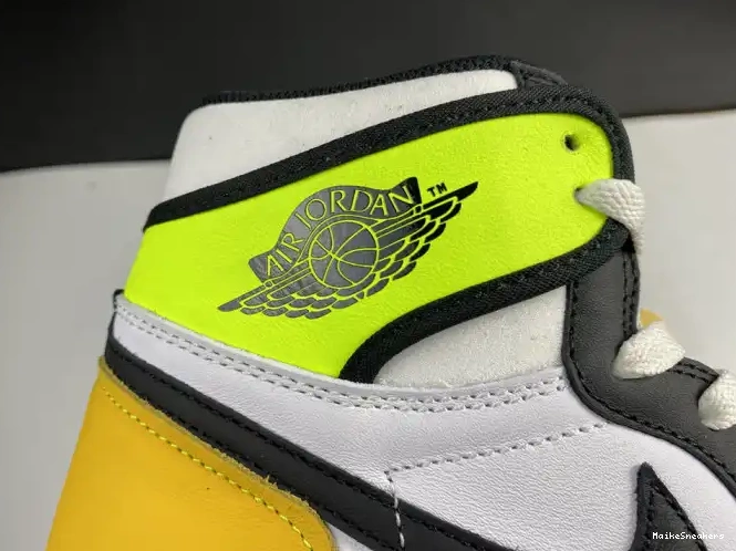 MaikeSneakers 555088-118 AIR 1 HIGH OG RETRO JORDAN GOLD' 'VOLT 0219