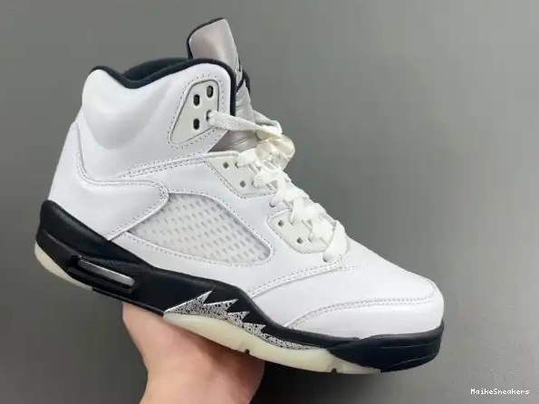 MaikeSneakers 'WHITE BLACK' JORDAN DD0587-110 AIR RETRO 5 0207