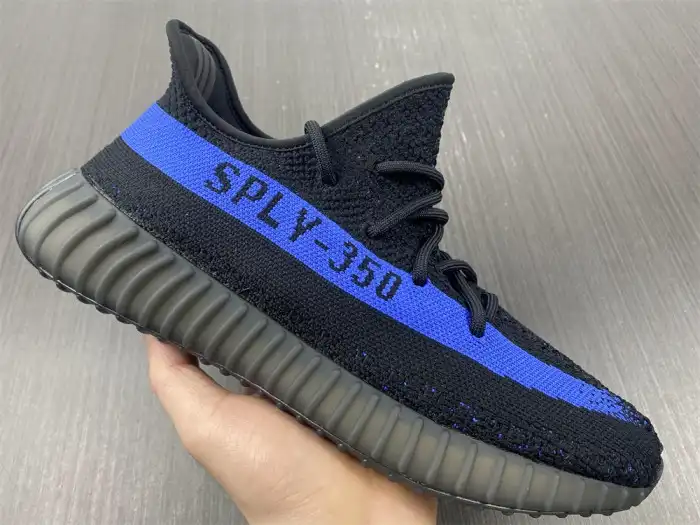 MaikeSneakers Adidas Yeezy Boost 350 V2 Dazzling Blue GY7164 0201