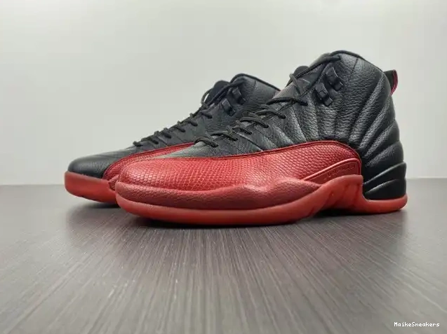 MaikeSneakers (2016) Jordan 12 Flu 130690 Retro 002 Game 0222