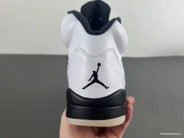 MaikeSneakers 'WHITE BLACK' JORDAN DD0587-110 AIR RETRO 5 0207