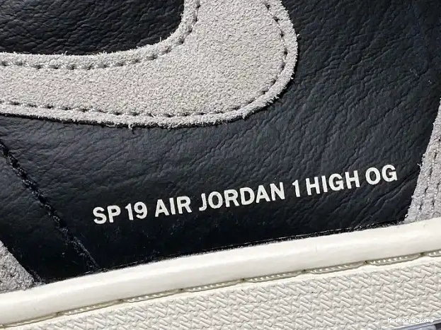 MaikeSneakers Jordan Retro High Grey 1 555088-018 Air OG Neutral 0207